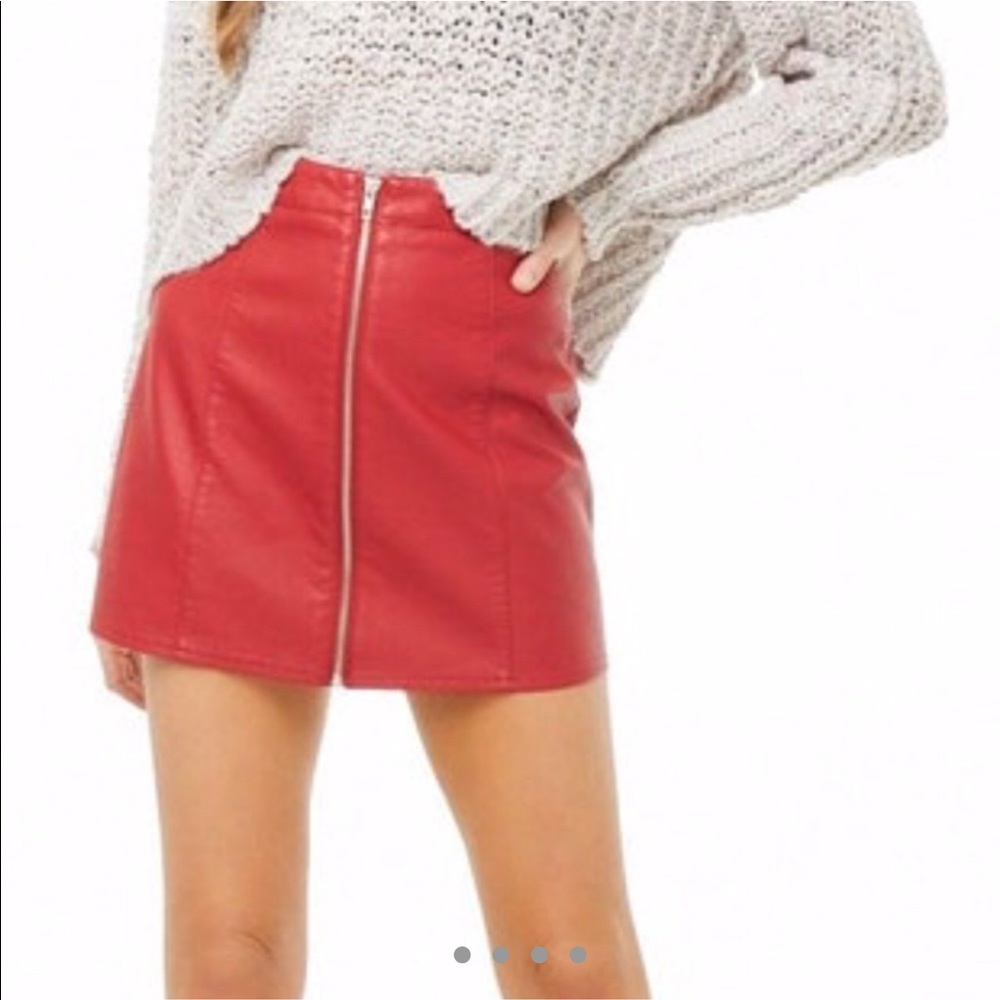 F21 Red Faux Leather Zipper Mini Skirt, Size: S